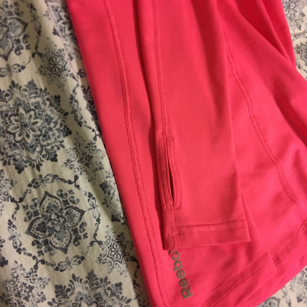 Beautiful dri fit Reebok, half zip pullover. - Picture 5 of 7